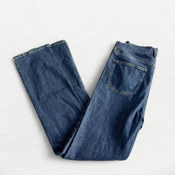 GAP ‘90s Straight High Rise in Dark Indigo Wash - Picture 2 of 8